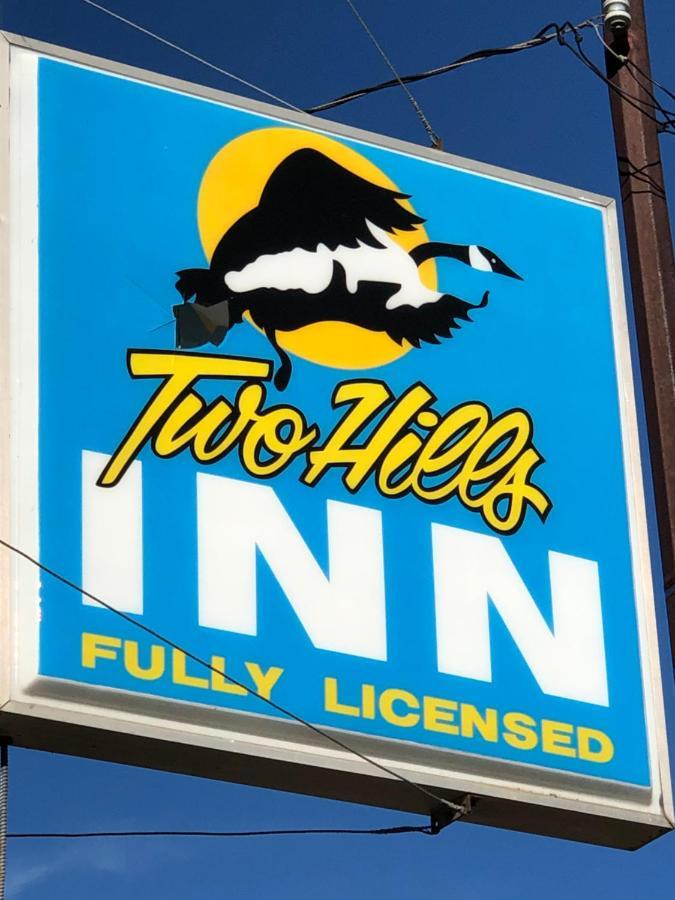Two Hills Inn Екстериор снимка