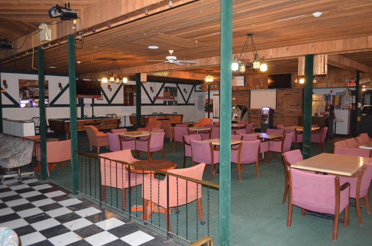 Two Hills Inn Екстериор снимка